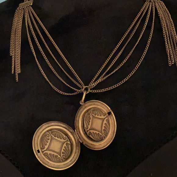 Coldwater Creek Locket - Picture 2 of 3